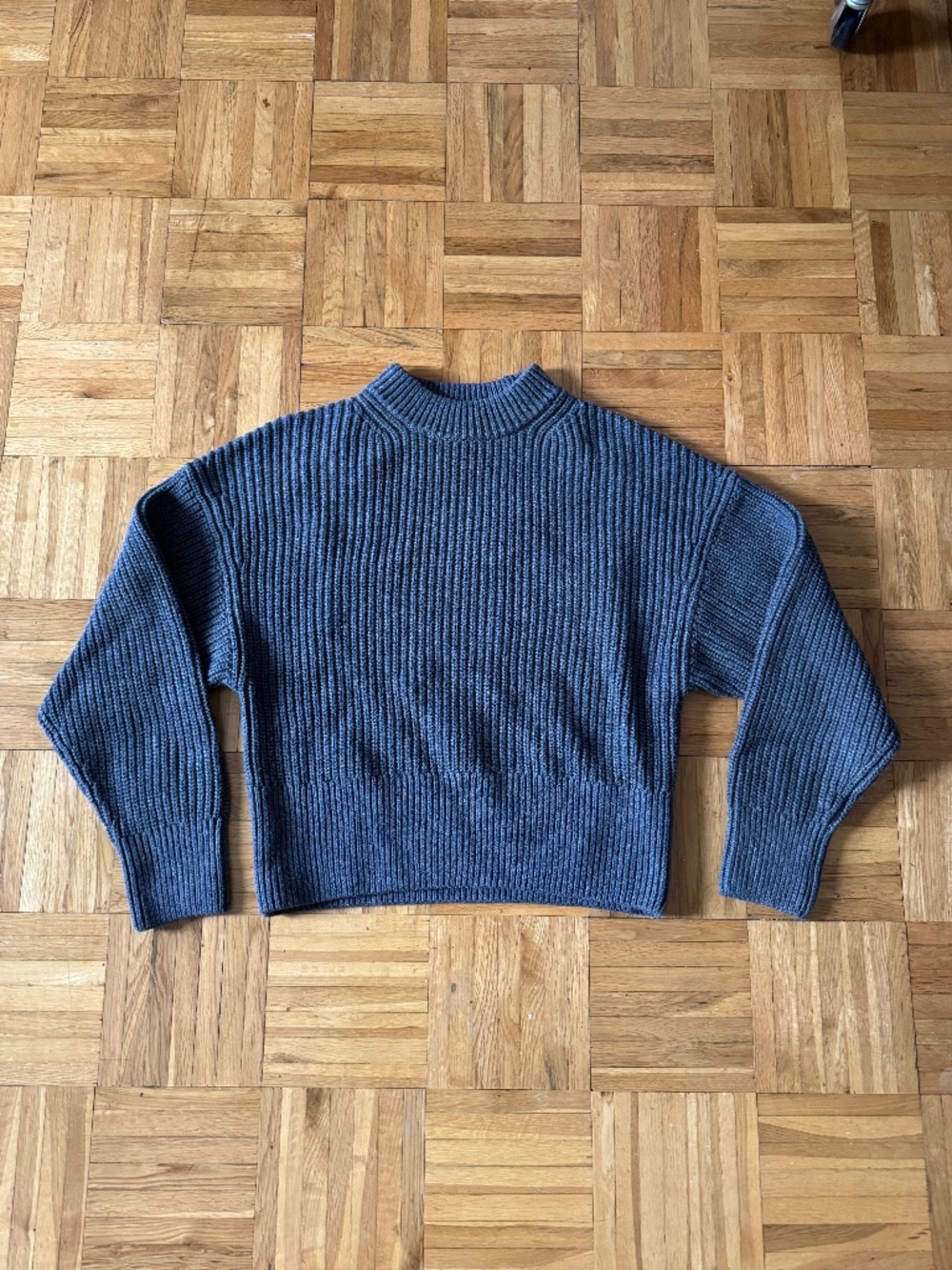 Everlane textured cotton sweater in gray